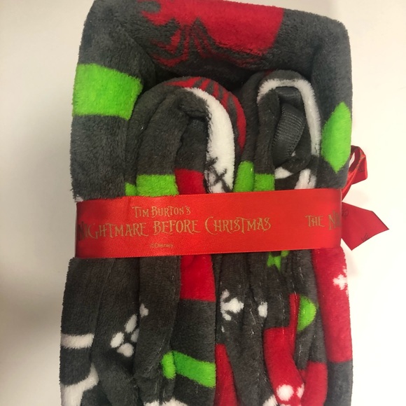 πHOST PICKπPlush Blanket. NWT - Picture 7 of 12